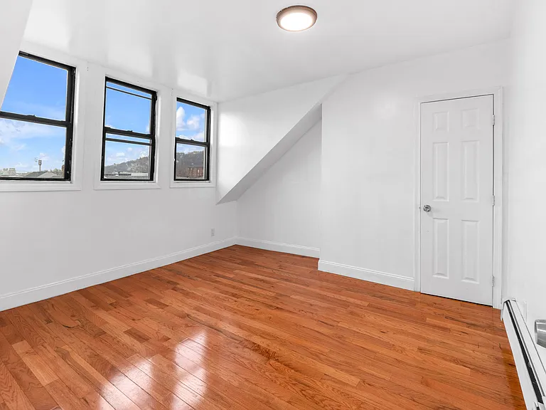 25 Oak St #2 — Photo 7
