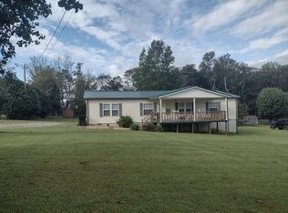 89 Southgate Ln, Pikeville, TN 37367