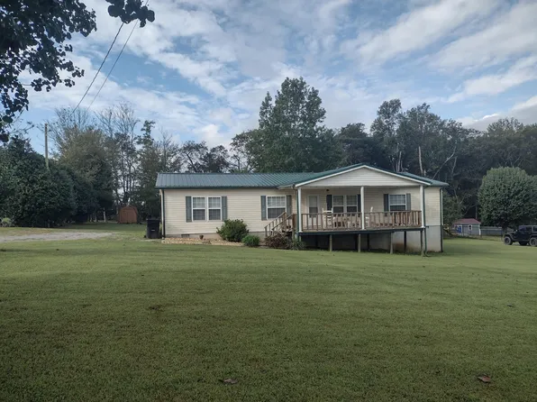 89 Southgate Ln, Pikeville, TN 37367