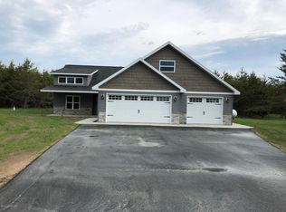 5841 Smiley Dr NW, Bemidji, MN 56601