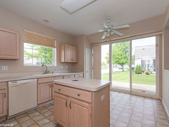 3rd image of 11304 Bellflower Ln #11304