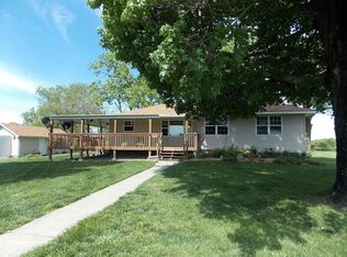 11206 Clary Rd, Mountain Grove, MO 65711