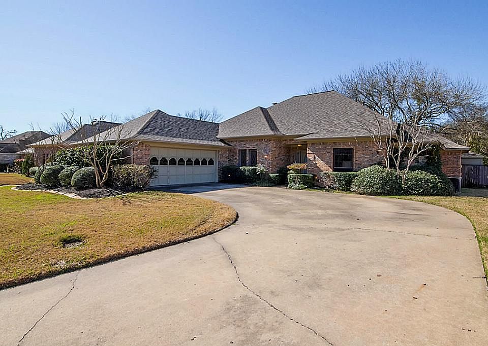 1st image of 2214 E Briargate Dr