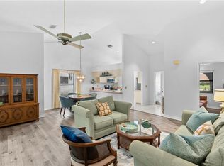 801 Kings Way, Naples, FL 34104