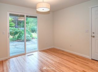 16118 NE 3rd Pl, Bellevue, WA 98008