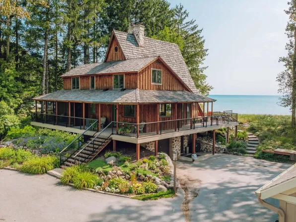 N567 Marine DRIVE, Cedar Grove, WI 53013