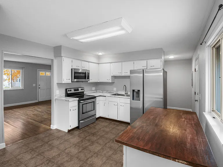 2270 Wernert Ave — Photo 10
