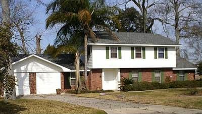 1st image of 914 E Cornerview St