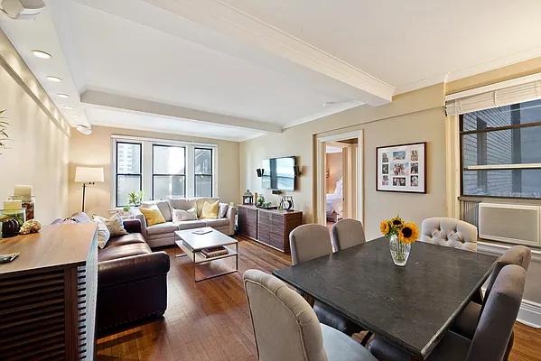 Sold by Nest Seekers International | media 1