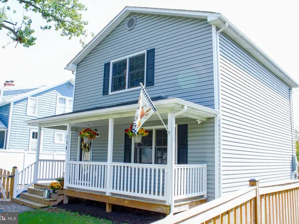 134 Dowell J Cir, Winchester, VA 22602