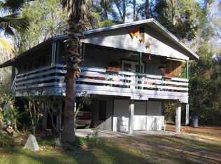 378 SW Washington Ave, Fort White, FL 32038