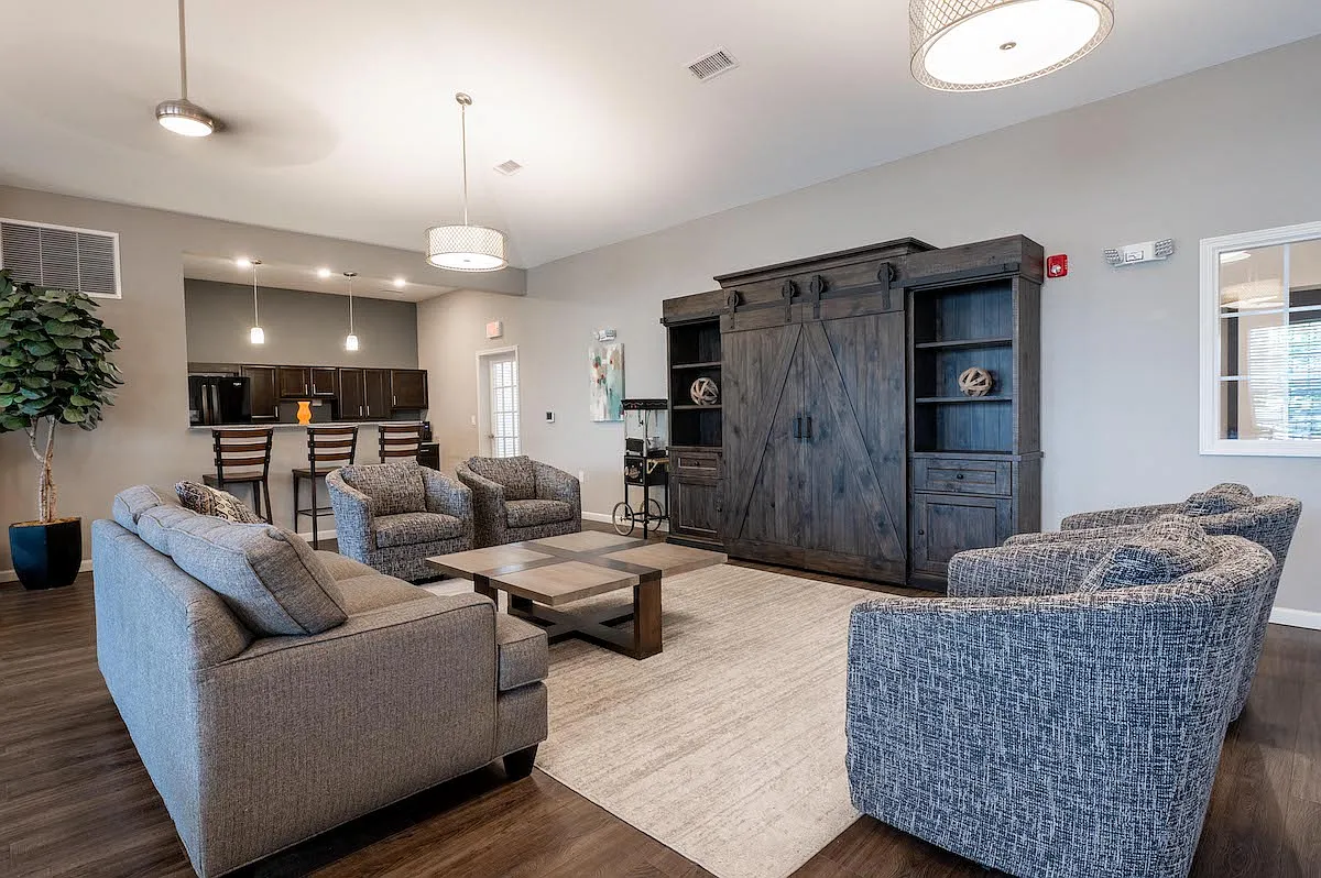 Mosaic Apartments — Photo 3