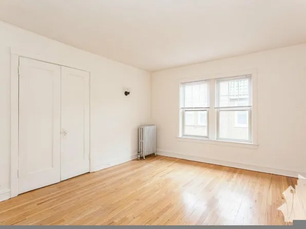 2112 W Ainslie St APT 2N, Chicago, IL 60625