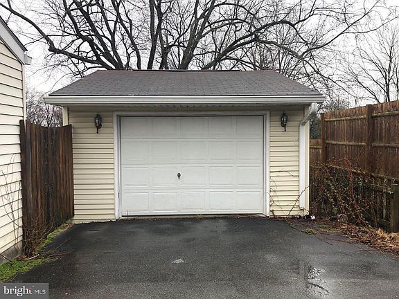 2nd image of 1783 Miller Rd