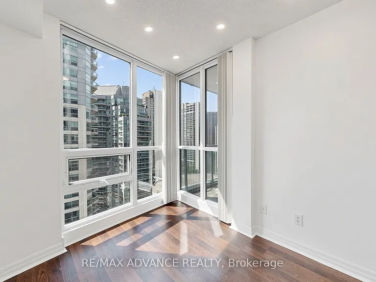 12 Yonge St #1805 — Photo 26