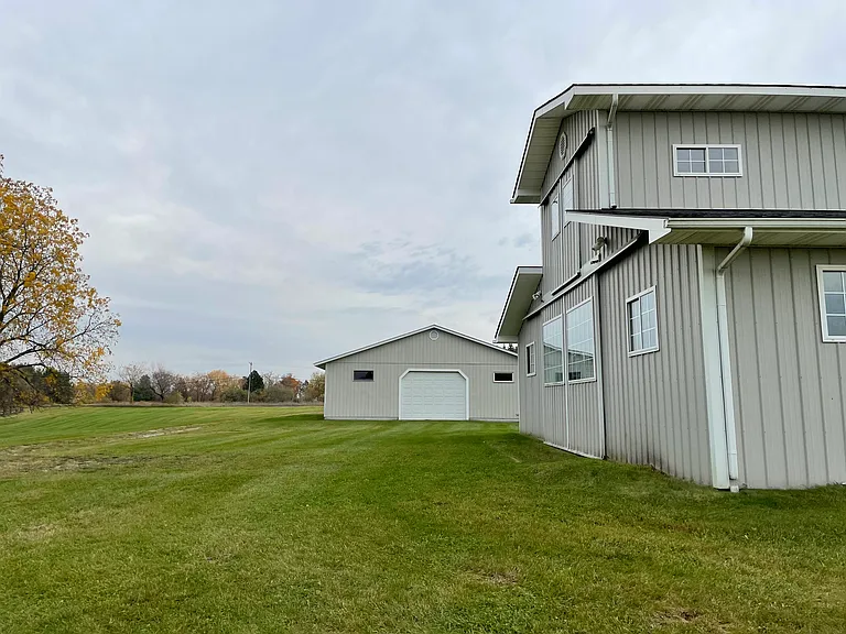 4770 Sheldon Rd — Photo 51