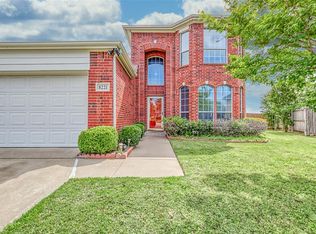 8221 French Quarter Ln, Fort Worth, TX 76123