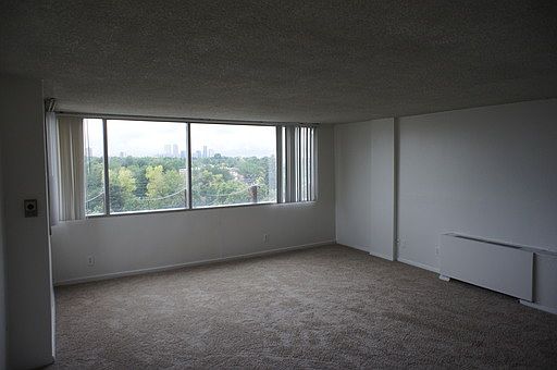 2nd image of 1140 Colorado Blvd APT 907