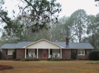 121 Inner Cir, Moultrie, GA 31788