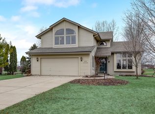 N105W14756 Wilson Dr, Germantown, WI 53022