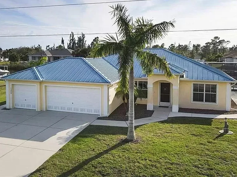 15484 Alsace Cir — Photo 24