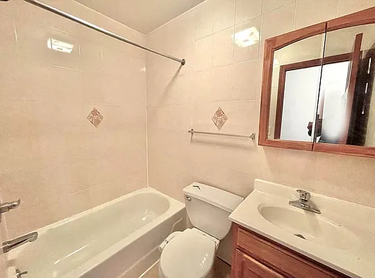 Rented by Oxford Property Group | media 11