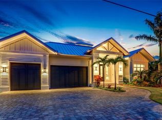 2130 Tarpon Rd, Naples, FL 34102