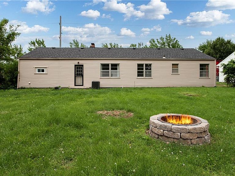 Listing photo 4