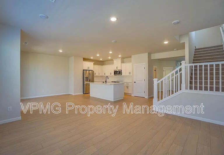 18300 NE 14th St — Photo 9