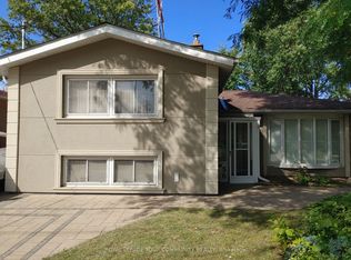 56 Willesden Rd, Toronto, ON M2H1V7
