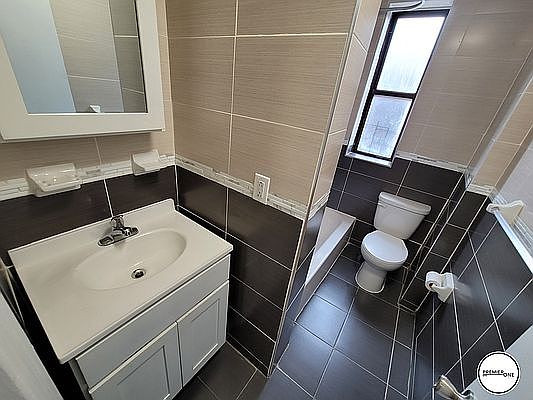 4th image of 2700 Bronx Park E #F52