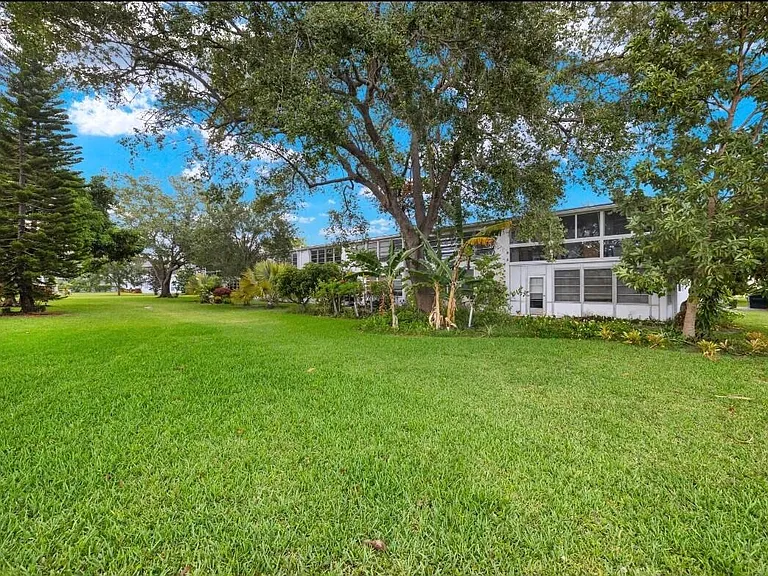 181 Tilford #I — Photo 20