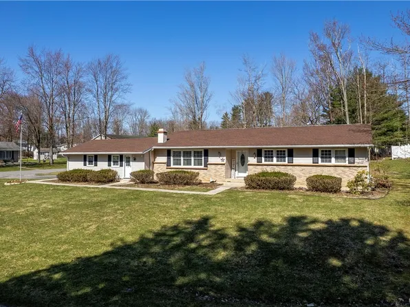 1 Chateau Dr, Whitesboro, NY 13492