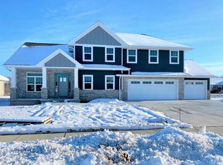 4220 Downton Cir, Green Bay, WI 54313