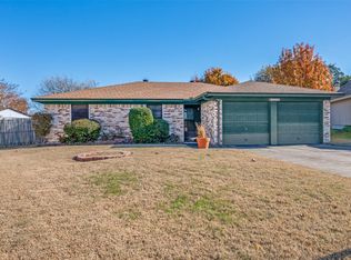 755 Tumbleweed Ct, Fort Worth, TX 76108