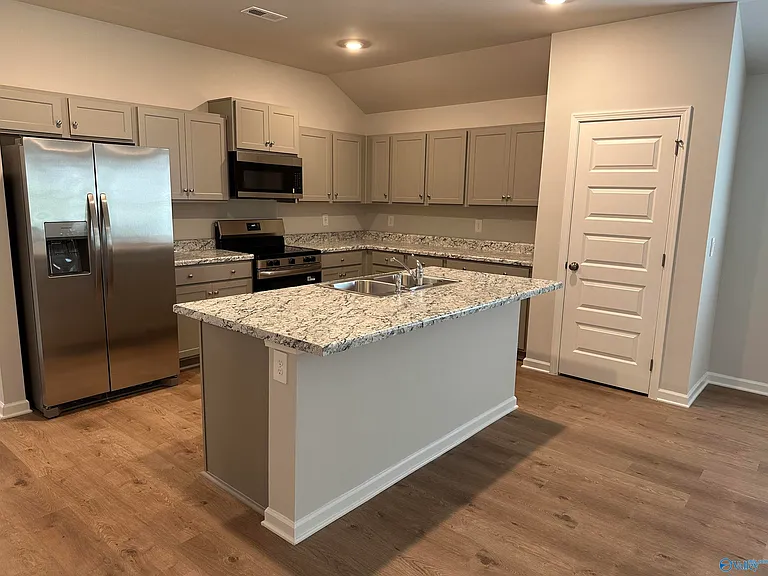 205 Six Pence Ct — Photo 5