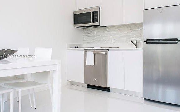 3rd image of 801 15th St APT 208