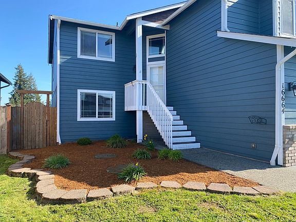 3rd image of 16664 Rainier View Dr SE