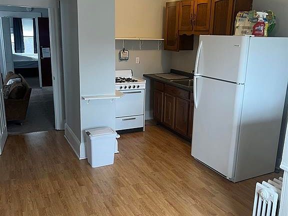 4th image of 45 Condit Ter APT 3