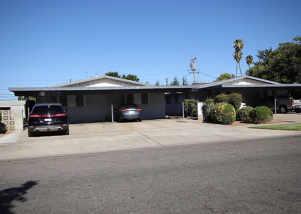 1st image of 3017 N Vagedes Ave
