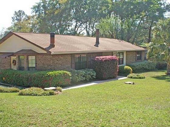 1st image of 1801 Sherwood Dr