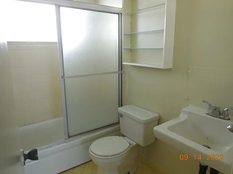 724 S Sycamore Ave #104 — Photo 9