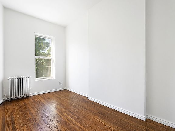4th image of 358 Greene Ave #3