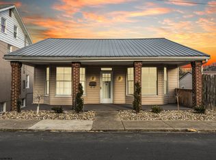 241 Dewey St, Morgantown, WV 26501