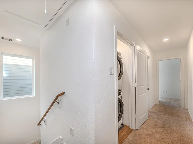 21458 Carosella Dr — Photo 17