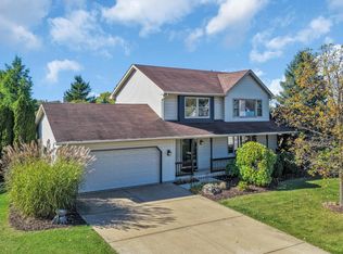 2520 Amber Ln, Racine, WI 53406