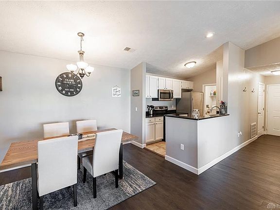 5th image of 6591 Brigham Sq APT 4