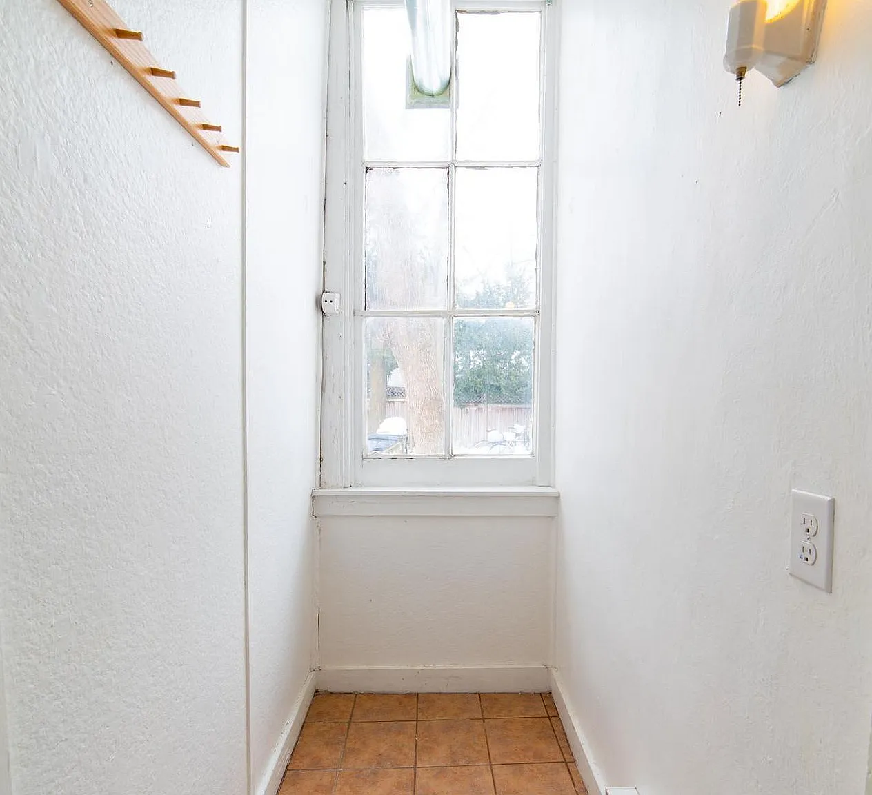 1 bed, $2,135 — Photo 2
