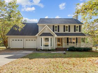 412 Royston Ct, Fayetteville, NC 28311