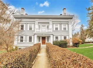 49 S Quaker Hill Rd, Pawling, NY 12564